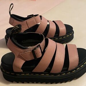 Dr. Martens Blaire sandal